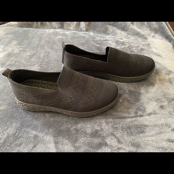 Black canvas slip-on’s - Picture 1 of 9